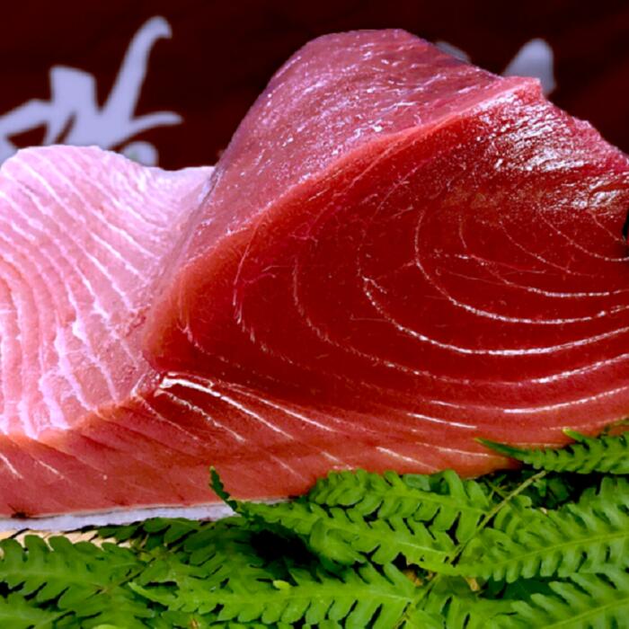 那智勝浦町ふるさと納税マグロ丼堀本魚店 ふるさと納税 生メバチさしみマグロ約600g 和歌山県4人前程度 紀州勝浦鮪刺身さしみ天然冷蔵マグロ丼海鮮丼魚