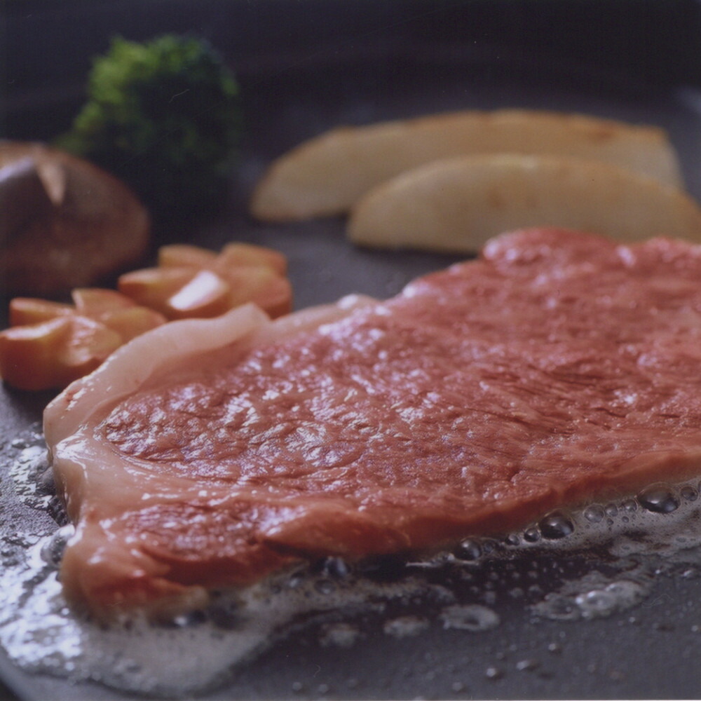 【ふるさと納税】鳥取黒毛和牛サーロインステーキ(計3枚) | 牛肉 和牛 黒毛和牛 鳥取和牛 サーロイン ステーキ ステーキ肉 高級部位 厚切り 柔らかい 脂のり|鳥取県境港市
