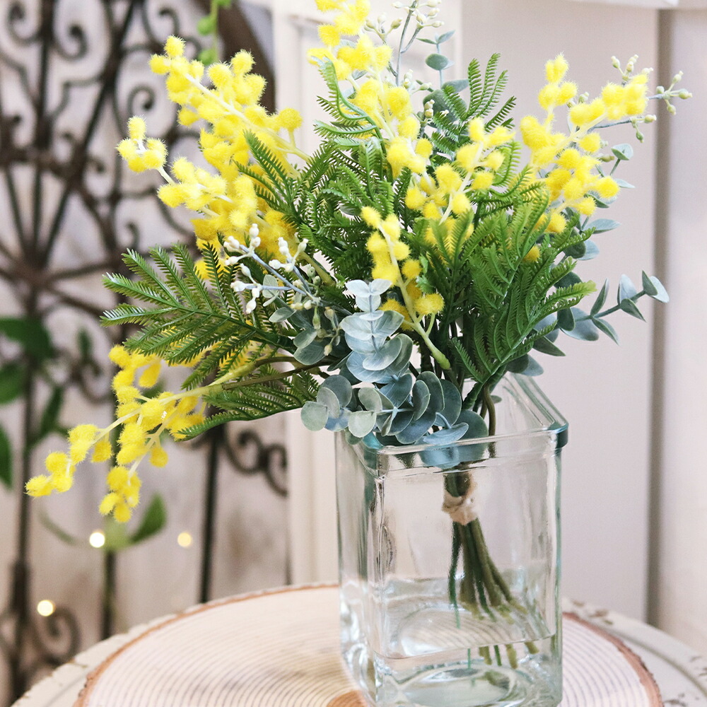 ふるさと納税 岡山県 倉敷市 EH13-GFT 水換え不要!!芍薬とグリーンの花瓶に入った花束：白