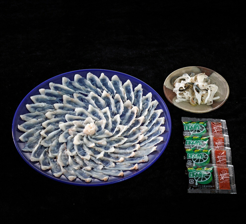 D422【ふるさと納税】 とらふぐ刺し・青皿30cm【ご家族向け】|山口県山口市
