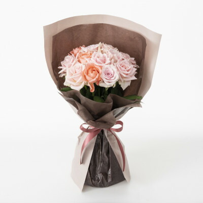 【ふるさと納税】ホシファーム　届いた姿でそのまま飾れるスタンディング薔薇ブーケ　スイート12本【配送不可地域：離島】【1465221】｜山口県柳井市