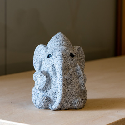 【ふるさと納税】オーダーメイド庵治石彫刻作品(Sサイズ)【配送不可地域：離島】【1610090】｜香川県