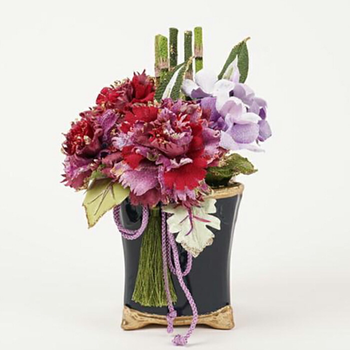 【ふるさと納税】和装のカーネーション花飾りセット（紫）　母の日 らんまん 花 雑貨 造花 インテリア お祝い ギフト 贈答 人気 送料無料 高知市 【花工房美呂】[ATCO018]