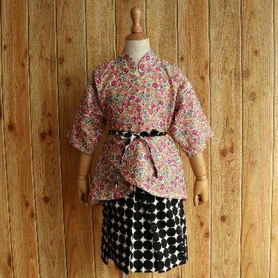 【ふるさと納税】ちびっ子甚平（patipati） 110～120珊 パステルカラー小花柄×北欧風モノクロ一点 甚平 じんべい 流行り物 ちびっ子服 キッズ服 香美市 高知県 貨物輸送無料