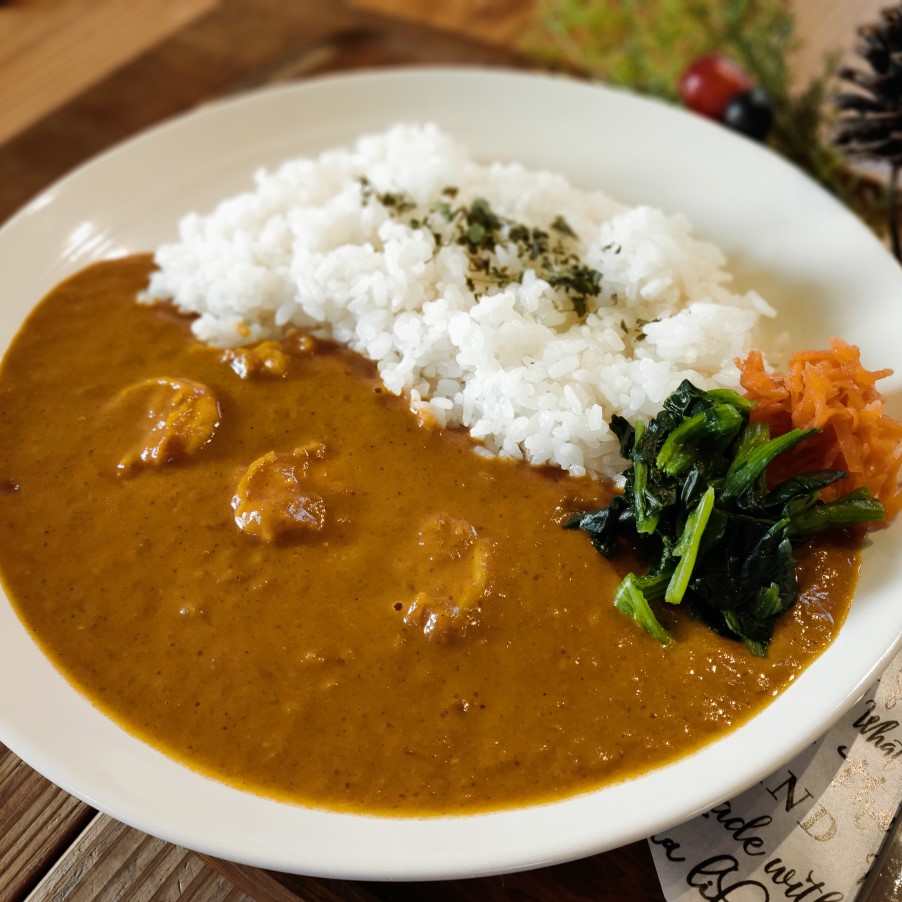 【ふるさと納税】 エビカレー 海老カレー シーフードカレー 黒潮町産 天日塩 使用 5食 冷凍 カレー スパイスカレー 魚介カレー えび エビ 魚介 海鮮 シーフード 惣菜 ご飯のお供 時短調理 手軽 高知県 黒潮町｜高知県黒潮町
