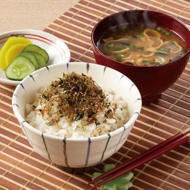 【ふるさと納税】若生昆布(わかおいこんぶ)ふりかけ (25g×10袋) 春採れ一年昆布を贅沢に使用 井口食品 いのくち 【福岡市内製造】 ご飯 弁当 海苔 常温