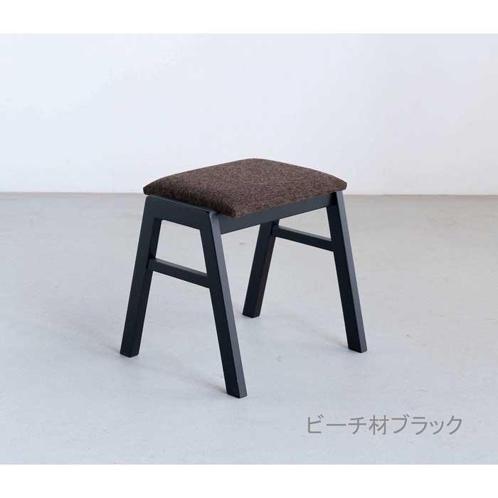 ナチュラルウッドとブラックのスツール一脚大幅値下げ中！早い者勝ちです。最終値下げ ナチュラルウッドとブラックのスツール一脚