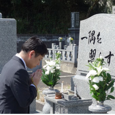 【ふるさと納税】【大野城市のお墓対象】お墓参り代行サービス(1回)仏花・写真報告書付き【1313423】｜福岡県大野城市