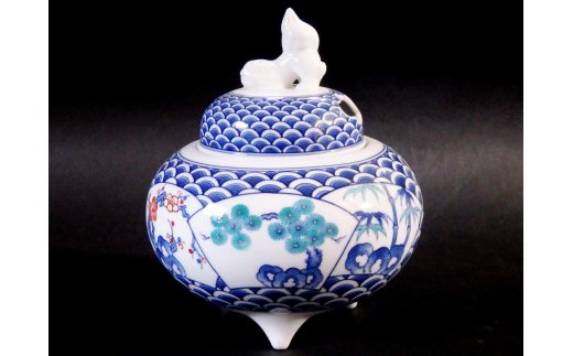 楽天市場】【ふるさと納税】【伊万里焼】市川冬山窯「色鍋島牡丹文遊環