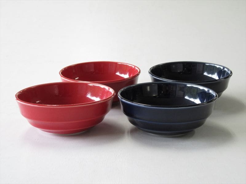 【ふるさと納税】有田焼 赤釉\u0026墨ルリ 旋風鉢 小 4個書き割り ARITA PORCELAIN LAB【アリタポーセリンラボ】小鉢 マルチどんぶり鉢 吸いもの皿 今めかしい 分かりやすい 赤 米国海軍 35000円 3.5万円 A35-619