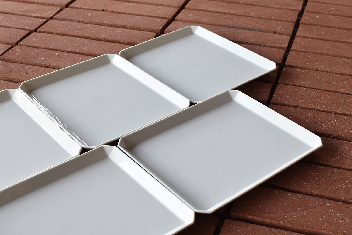 【ふるさと納税】1616/ TY Square Plate 200 White 5枚書き割り【1616/arita japan】有田焼 食器 器 皿 中皿 角皿 真四角 お皿 白いこと A40-379