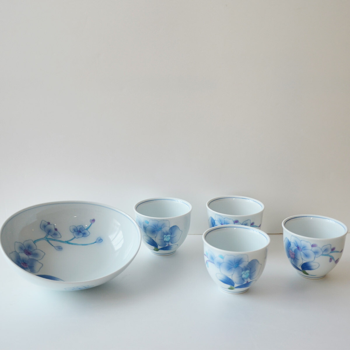 楽天市場】【ふるさと納税】山口洋一工房 小花散し玉縁6寸鉢 有田焼