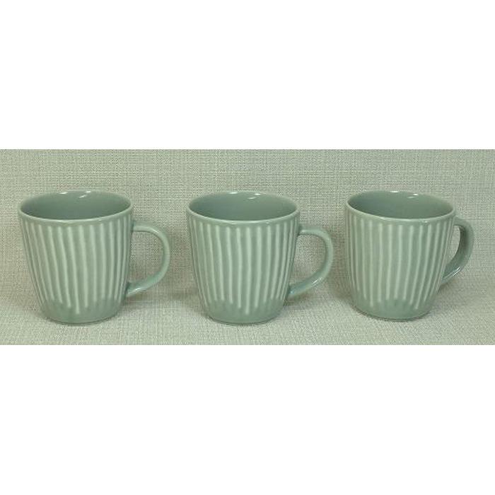 【ふるさと納税】【波佐見焼】３２５mlのマグカップ３個組 花ふわりグレー 【西海陶器】 ３ 11321 | ギフト 陶器 touki おしゃれ 伝統 人気 おススメ 長崎県 長崎 九州 ふるさと 納税 故郷納税 返礼品 支援 波佐見焼き はさみやき はさみ焼き 陶磁器 雑貨 焼き物 ボウル
