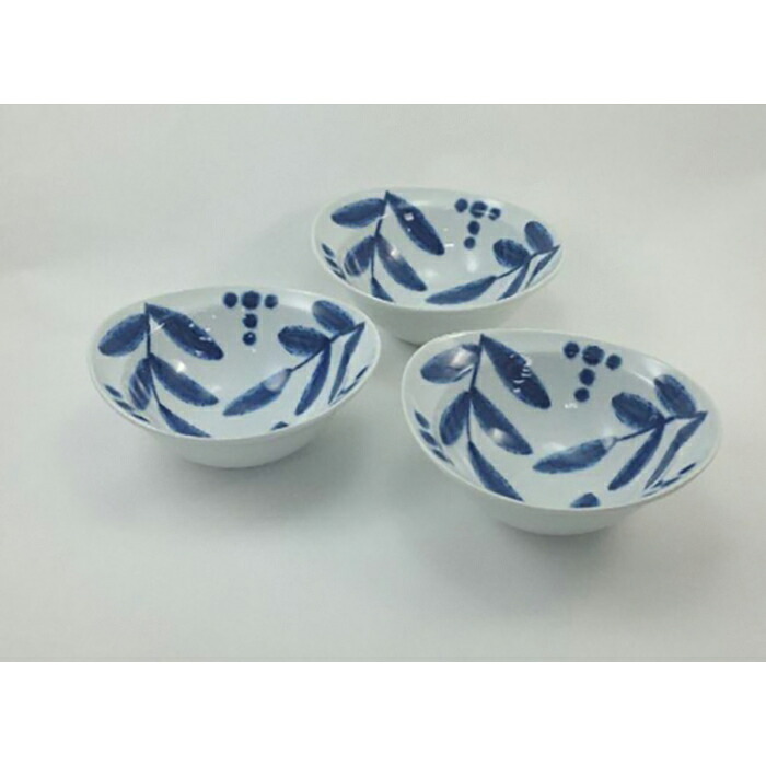【ふるさと納税】【波佐見焼】１９.５×１６.５cm楕円鉢３個組バニラ【西海陶器】 ３ 14757 | ギフト 陶器 touki おしゃれ 伝統 人気 おススメ 長崎県 長崎 九州 ふるさと 納税 故郷納税 返礼品 波佐見焼き はさみやき はさみ焼き 陶磁器 雑貨 生活雑貨 焼き物 ご当地