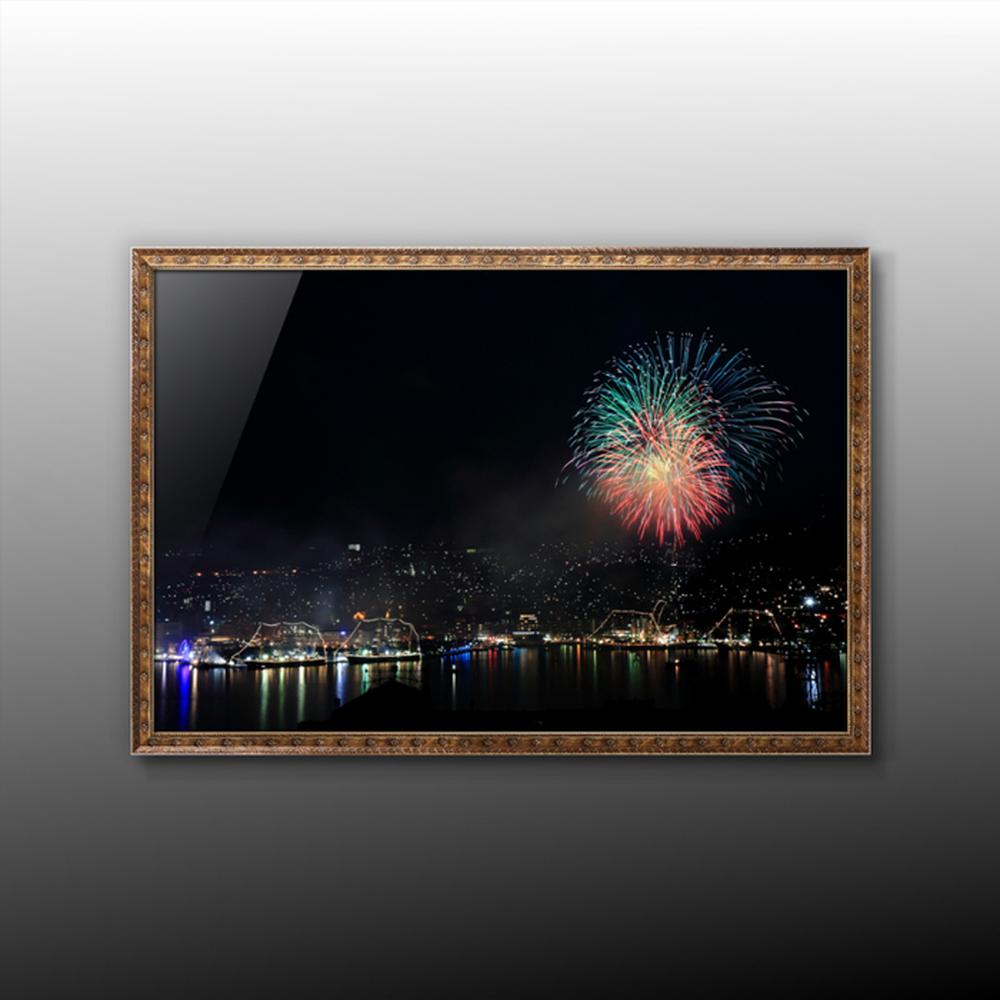 【ふるさと納税】【額装写真】【長崎帆船まつり 帆船と夜空の花火】画寸B3サイズ 宮崎博行 アンティークフレーム 長崎帆船まつり 祭り おまつり 壁掛け 額装込 インテリア おしゃれ リビング 玄関 オフィス 雑貨 文化 旅行 長崎県 長崎市 送料無料