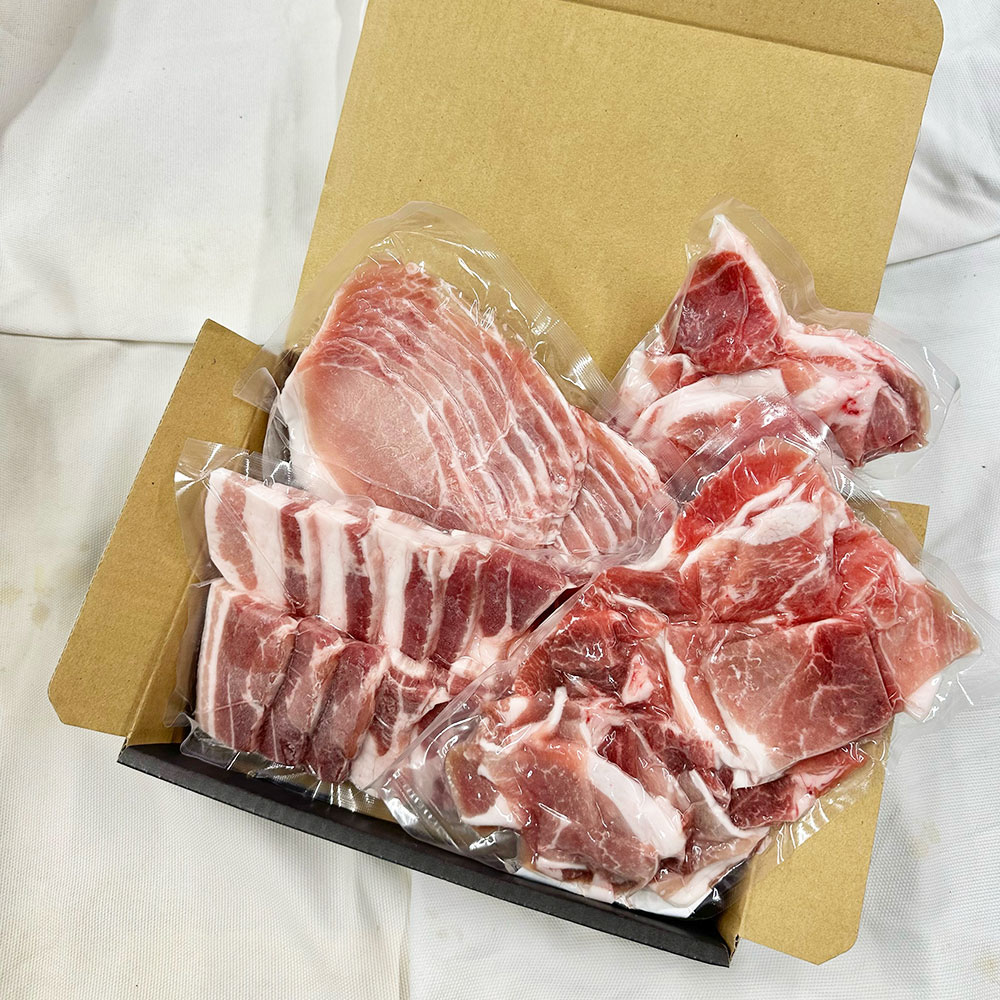 【ふるさと納税】モンヴェール農山のモンヴェールポーク食べ比べセット1.1kg 肉 お肉 豚肉 モンヴェールポーク バラ ロース 肩 焼肉用 しゃぶしゃぶ用 こま切れ 小間切れ 食べ比べ 3種 セット 詰合せ 詰め合わせ 冷凍 九州 熊本県 送料無料｜熊本県