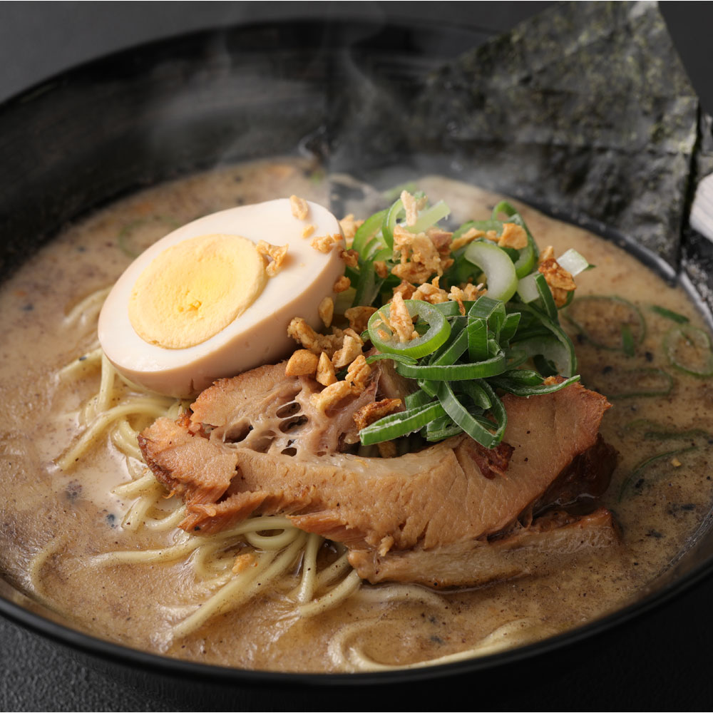 地元で愛されている濃厚な旨みの熊本豚骨ラーメン お店で手作り 本物の味を冷凍便でお届けします 送料無料食品 新型コロナ支援 熊本の事業者を応援 焼きのり ふるさと納税 冷凍 ラーメン 4食入 豚骨 熊本ラーメン 生ラーメン 濃厚豚骨 熊本 黒龍紅 焦がし