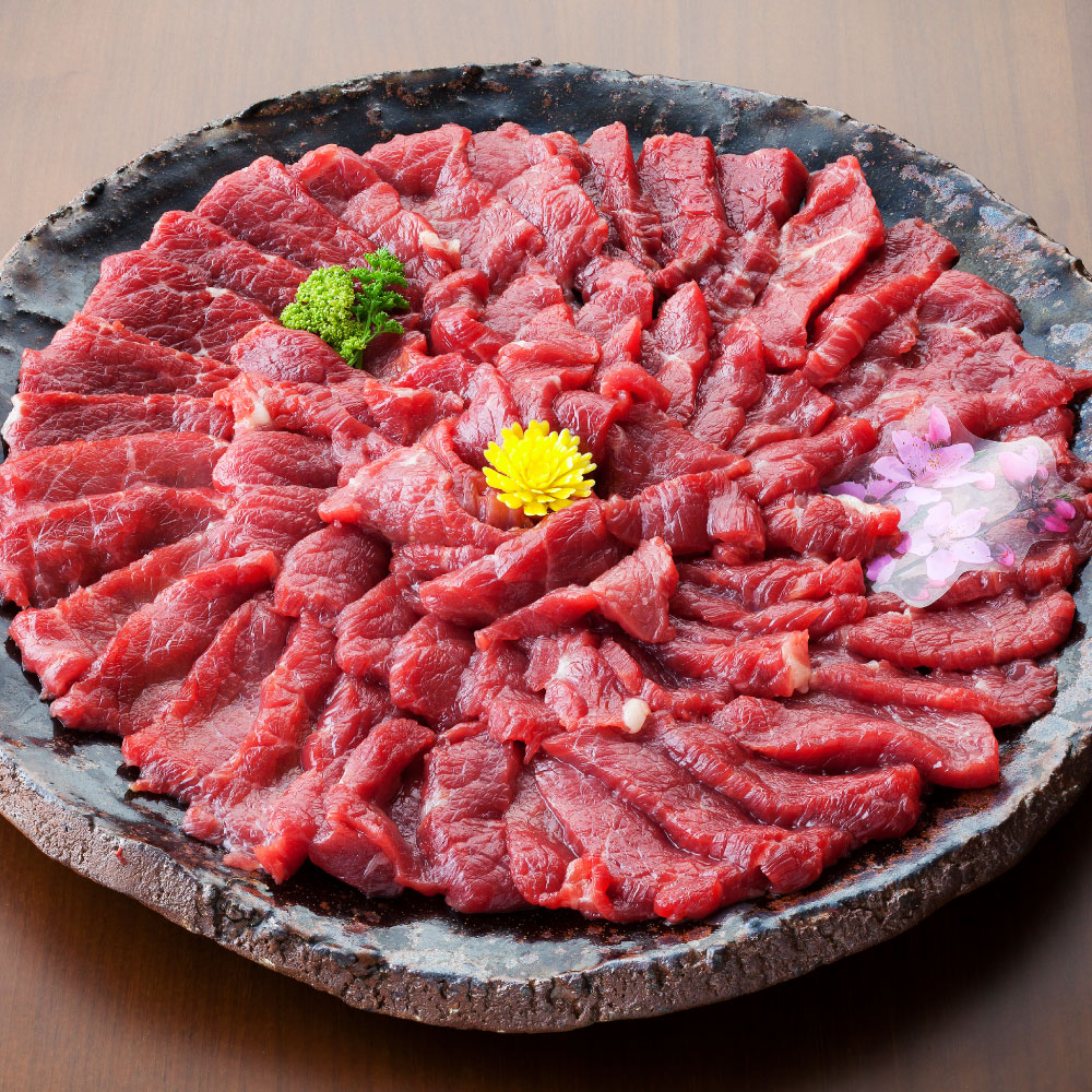 最大94%OFFクーポン 熊本 馬刺し 上霜降り トロ300g 馬肉ユッケ300g 合計600gセット 国内肥育 たれ 生姜付き 小分け 真空パック  刺し身 おつまみ 馬肉 冷凍 送料無料 fucoa.cl