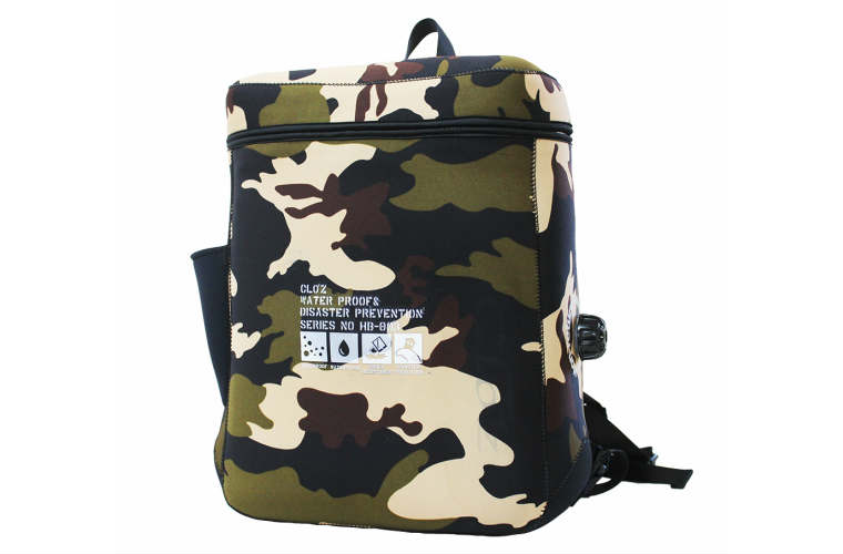 激安の ふるさと納税 クロッツ完全防水リュック16l カラー 迷彩 気質アップ Www Masterworksfineart Com