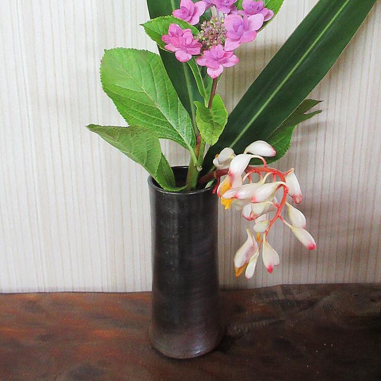【ふるさと納税】福元窯 筒花入 27,300円