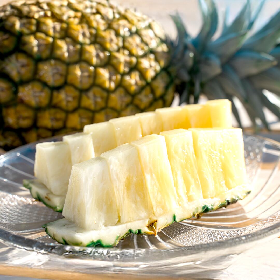 【ふるさと納税】先行予約《2025年夏季 順次発送》サンドルチェ大玉6個 計7.2kg｜ 産地直送 沖縄 石垣 フルーツ パイナップル パイン サンドルチェ SI-43
