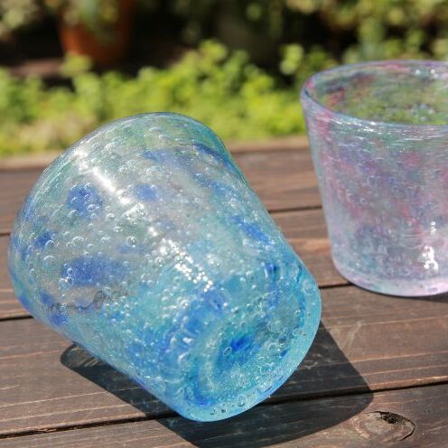 【ふるさと納税】【ガラス工房雫】泡花口広カップ＜朝顔＆紫陽花＞2個セット｜沖縄県読谷村