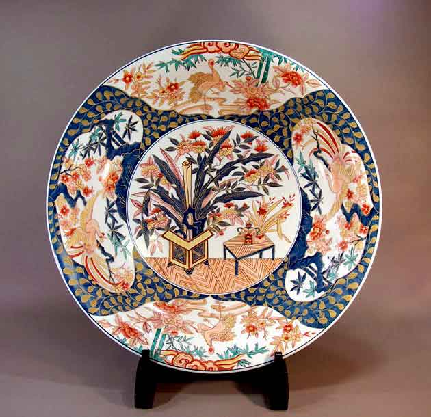 有田陶芸作家　藤井錦彩　丸紋　香炉　共箱　未使用 有田焼 陶芸家 藤井錦彩作 染錦蝶絵盃 木箱入り（父の日・母の日