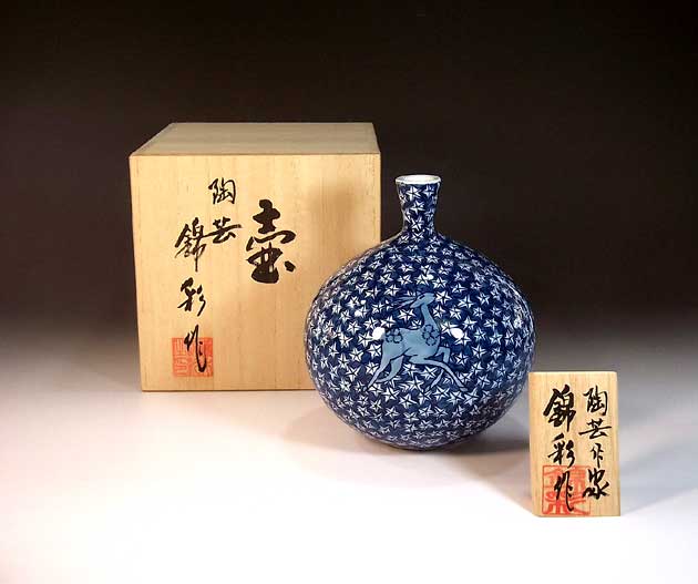 有田焼・言い慣わし芸術・総墨付き染付槭樹鹿遊図飾り花立て陶器作り絵書き 藤井錦彩 作