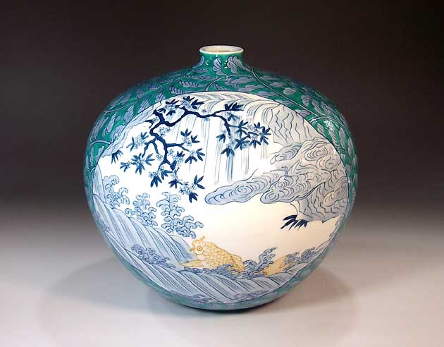 有田焼・伝統工芸・総手描き染錦唐草動物景図飾り花瓶陶芸作家 藤井錦彩 作|有田焼陶芸家 藤井錦彩