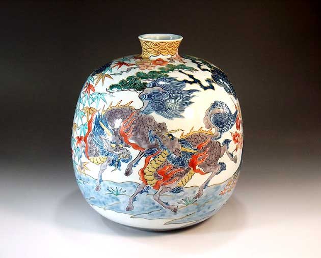 有田焼・伝統工芸・総手描き倣・古伊万里染錦金彩松竹梅麒麟絵飾り花瓶陶芸作家 藤井錦彩 作｜有田焼陶芸家　藤井錦彩