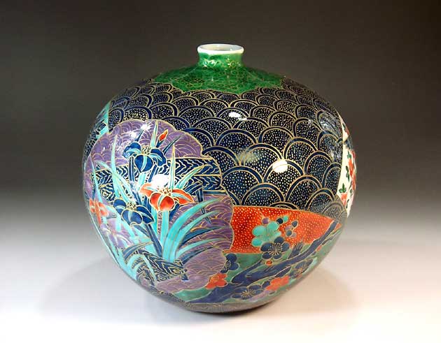 有田焼・言い慣わし芸術・総墨付き染錦金彩花鳥絵飾りつけ花立て陶器作り絵書き 藤井錦彩 作