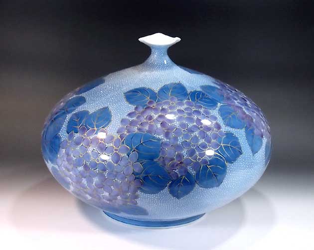 有田焼・言い慣わし芸術・総手書き染錦金彩釉裏紅アジサイ絵飾りつけ花立て陶物作り執筆者 藤井錦彩 作