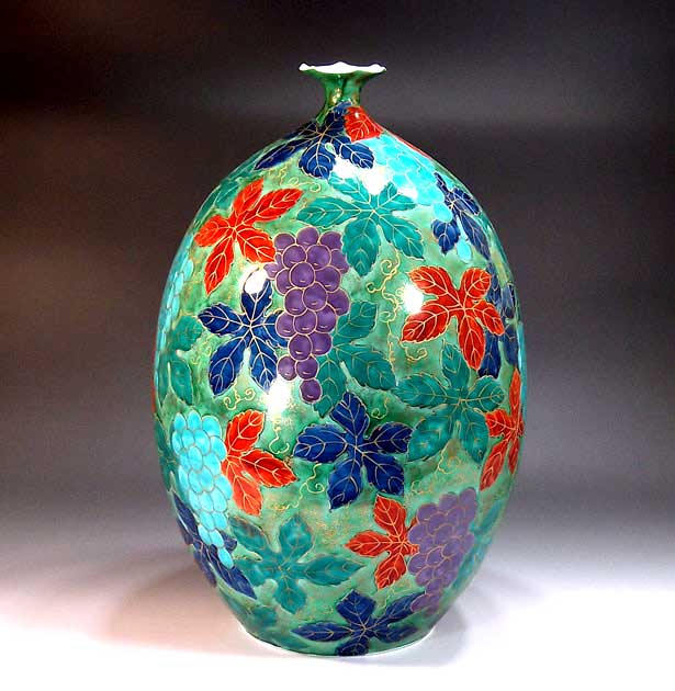 有田焼・言い慣わし芸術・総墨付き金彩グレープ絵飾りつけ花立て陶物作り文筆家 藤井錦彩 作