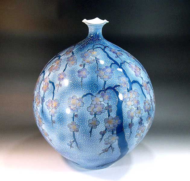 有田焼・言い慣わし芸術・総墨付き染錦金彩釉裏紅枝垂れ梅絵飾りつけ花立て陶器作り絵書き 藤井錦彩 作