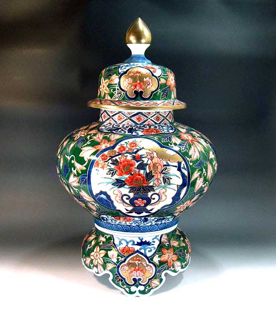 有田焼・言い慣わし芸術・総墨付き染錦金襴手花篭図飾りつけ沈香壺陶器作り絵書き 藤井錦彩 作