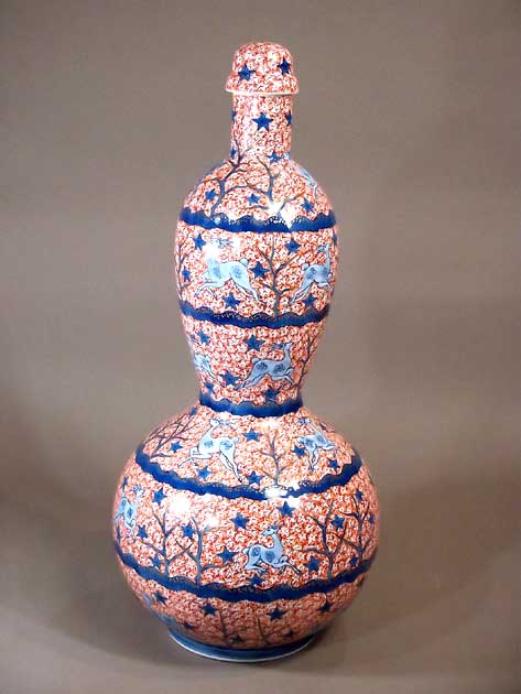 有田焼・言い慣わし芸術・総墨付き金彩槭樹鹿絵飾りつけ壺陶器作り絵書き 藤井錦彩 作