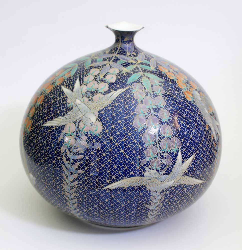 特別作品・極上手・総手描き・伝統工芸金襴手様式藤燕絵花瓶陶芸作家 藤井錦彩 作｜有田焼陶芸家　藤井錦彩