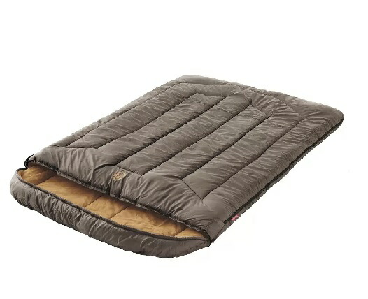 値下げ！Coleman ブラウン寝袋 未使用 収納袋付きシングル2個クッション 値下げ！Coleman ブラウン寝袋 未使用 収納袋付きシングル2個