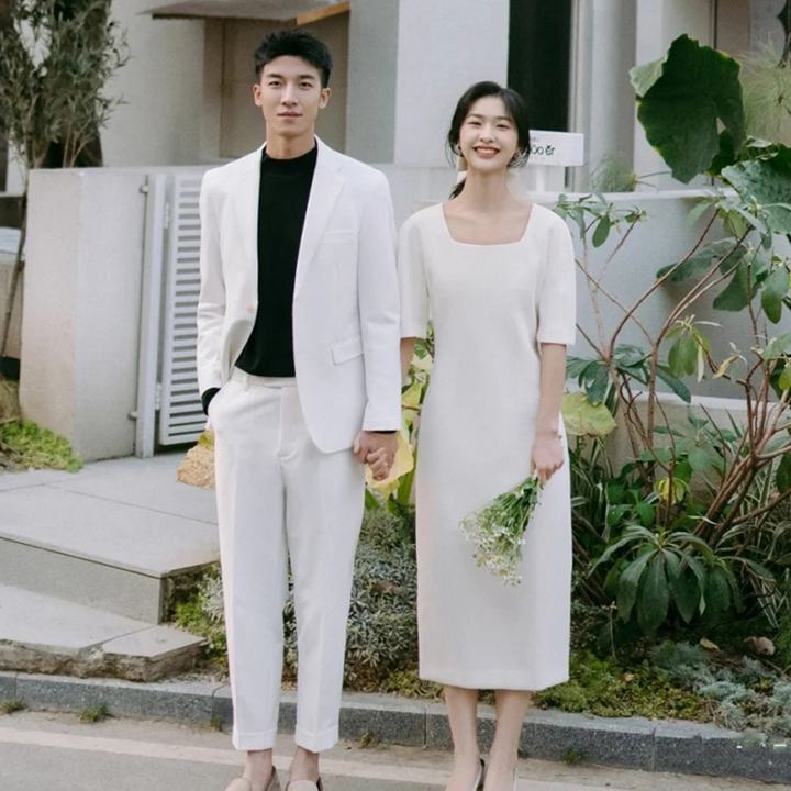 お上品膝下丈ワンピース【着後レビュー特典】少人数婚やフォトウエディングで人気 半袖 スクエアネック 気負わず洋服感覚で着られる「抜け感」のあるデザイン 自然体ドレスで自分らしくリラックス ワンピース ドレス タイトスカート 結婚式 二次会 披露宴【wdn-789】