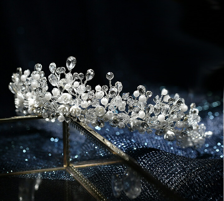 市場 輝く氷の王冠の様な ライン ヘッドドレス パール クラウン 王冠 ティアラ