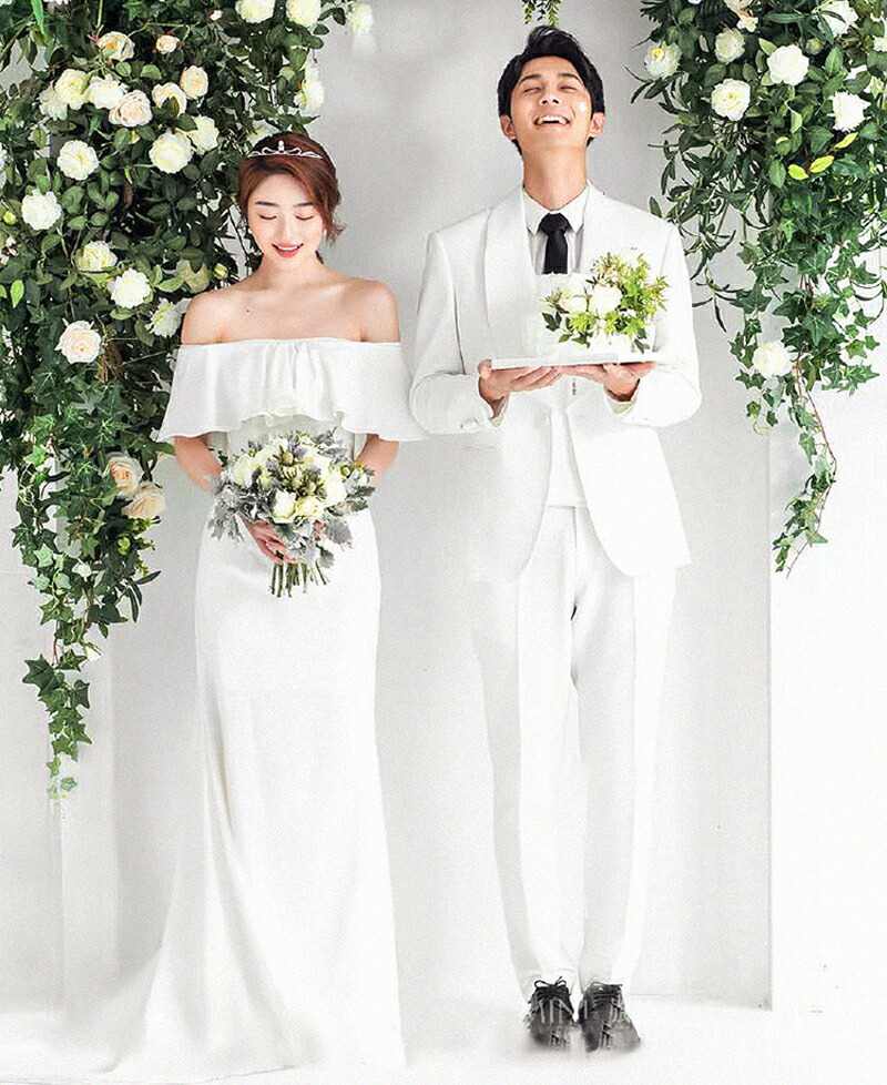 正規激安 デコルテラインが印象的なマーメイドラインドレス ウェディングドレス オフショルダー 二の腕 トレーン マーメイドライン 結婚式 花嫁 ドレス カジュアル シンプル インポート ブライダル パーティ 発表会 前撮り ウエディングドレス Empresas Arteamais Com Br