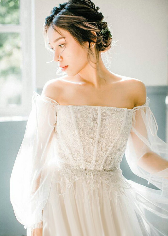 新品 送料無料 レイヤーがロマンチックなaライン ウェディングドレス ナチュラル 袖あり 結婚式 持ち込みドレス ドレス シンプル インポート 海外挙式 ブライダル パーティ 発表会 前撮り ウエディングドレス T669 Org
