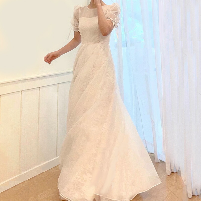 ウェディングドレス シンプル 半袖 サラリと着こなす「自然体ドレス」少人数婚やフォトウエディングで人気【着後ﾚﾋﾞｭｰ特典】パフスリーブ シンプル 袖有 かわいいデザイン Aラインドレス 白ワンピース ホワイト インポート【wd-630】｜ファクトリーダイレクト・ラボ