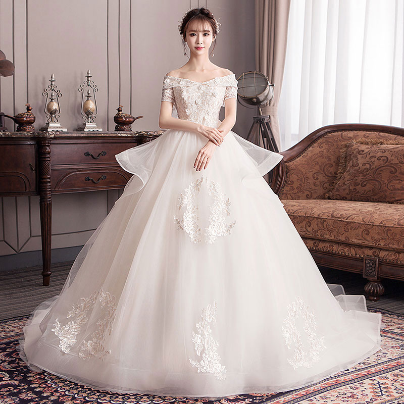 楽天市場】ウェディングドレス【着後ﾚﾋﾞｭｰ特典】かわいいシンプル