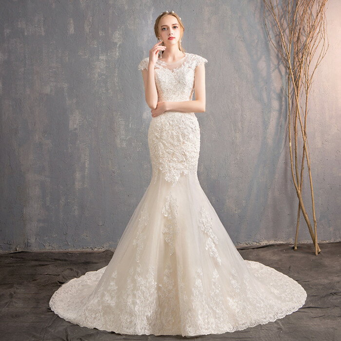 花嫁 人魚のように愛らしいマーメイドライン 二次会 ウエディングドレス 二次会 海外挙式 マーメイドラインドレス 二次会 ワンピース 撮影 人魚のように愛らしいマーメイドライン フォトウエディング ファクトリーダイレクト ラボ マーメイドラインドレス ウェディ