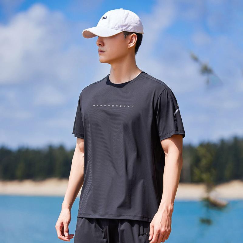 Tシャツ メンズ 半袖 接触冷感 カットソー トップス 男性用 スポーツウェア ランニング 運動服 ジムウェア フィットネス 吸湿速乾 伸縮性 ストレッチ 通気性 軽量 部屋着 普段使い 涼しい クルーネック 丸首 春夏 ブラック M L｜FAIRYショップ
