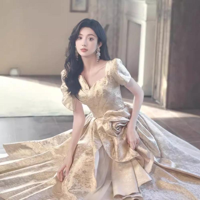 レディース プリンセスドレス 金色 高級感 結婚式 婚約 パーティー 卒業式 成人式 フォーマル イブニングドレス シフォン素材 ロング丈 フェミニン スタイル｜FAIRYショップ
