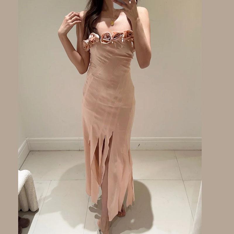 レディース ワンピース ストラップレス リボン 立体 ローズ フラワー 花柄 かわいい チューブトップ スタイル 女性用 ドレス フレア シルエット 軽やか 素材 夏向き 通勤 普段使い