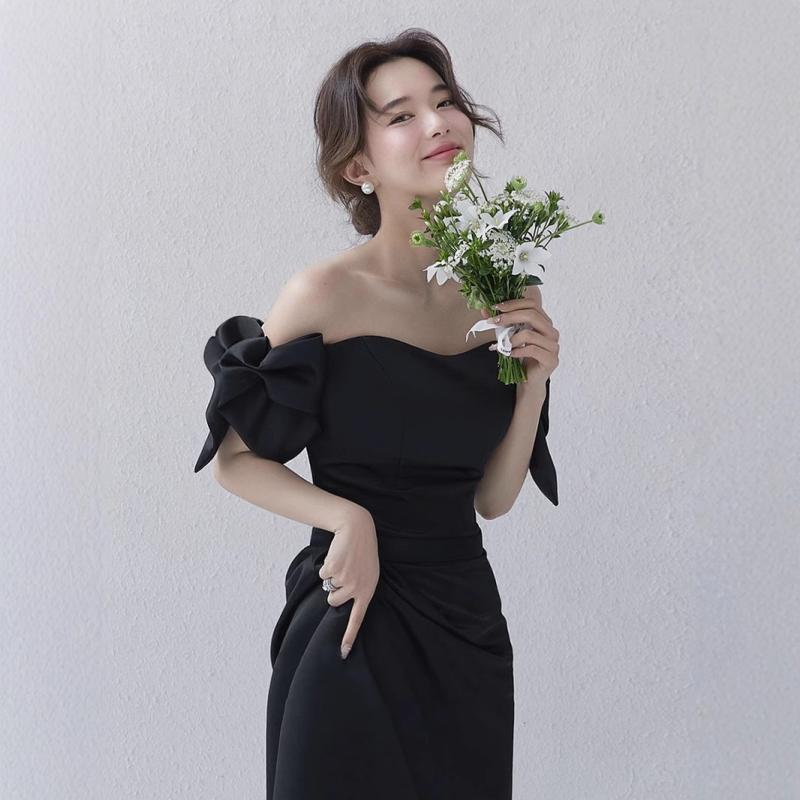 ワンピース レディース ブラック サテン フランス風 一文字肩 蝶結び 結婚登録 小礼服 軽量 フォトウェディング ミニ丈 パーティー用 シンプル