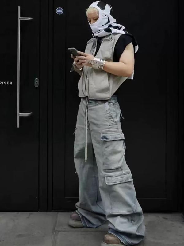 ユニセックス デニムパンツ ワイドレッグ ゆったり ライトブルー 水洗い加工 大きめポケット カーゴ風 グラデーション カジュアル ストリート ロング丈 デニム素材 おしゃれ 普段使い｜FAIRYショップ
